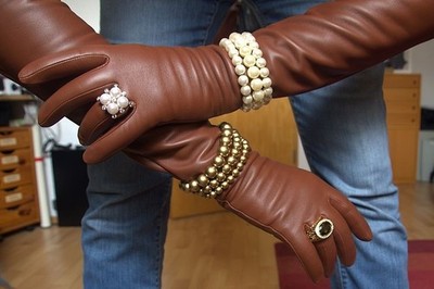 $_1ebaycustomers image $_1ebaycustomers Leather Gloves Forever in Fashion. Dramatic high-end fashion statement - Victoria gloves online: shop gloves in leather