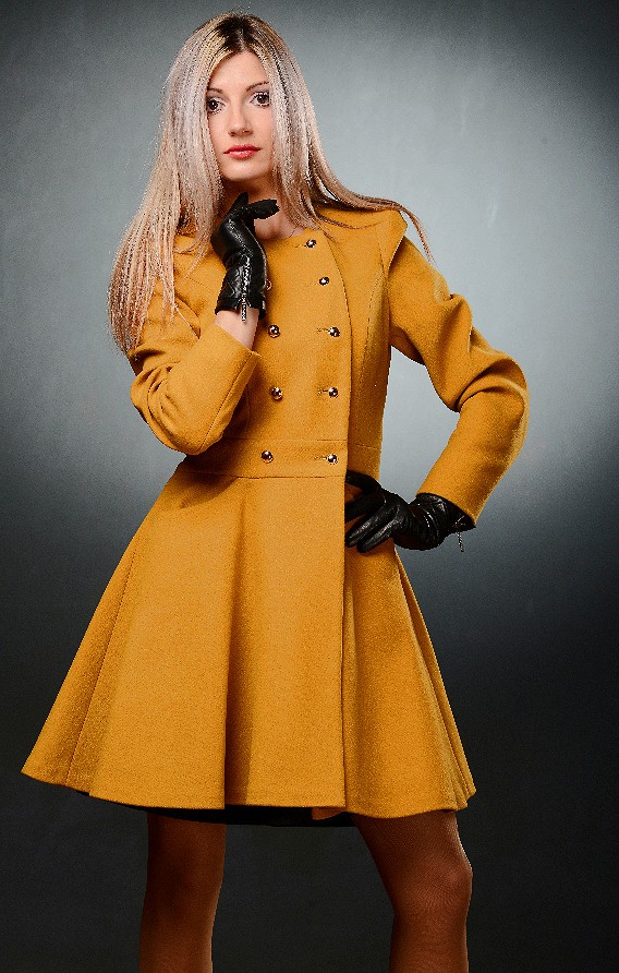 Wyu_4124ph image Wyu_4124ph 10 ways to style the gloves - Victoria gloves online: shop gloves in leather