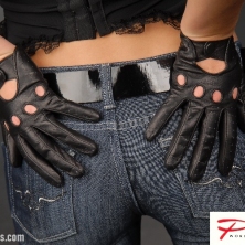 Classic Driving Black Leather Gloves!