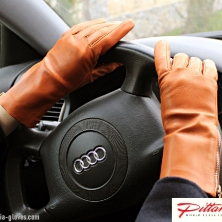 Classy Rich Tan Leather Gloves with side zippers!